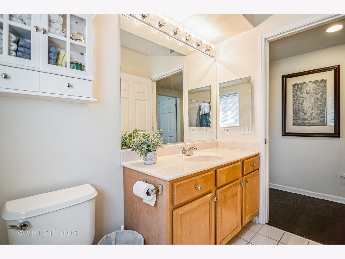 Condominiums Sold Lincoln Point Chicago Illinois, 5924 Lincoln