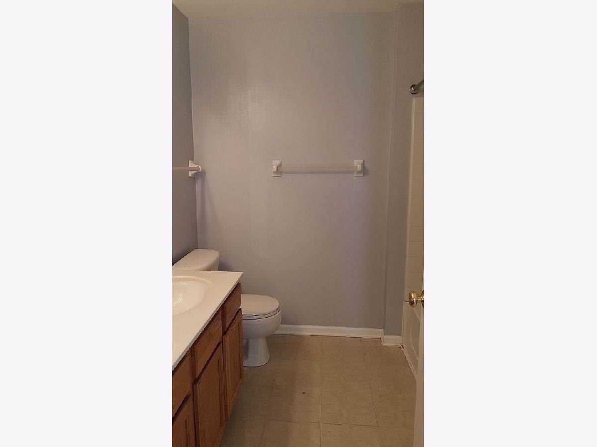 Townhomes Rented Impressions Lake In The Hills Illinois, 23 Ronan