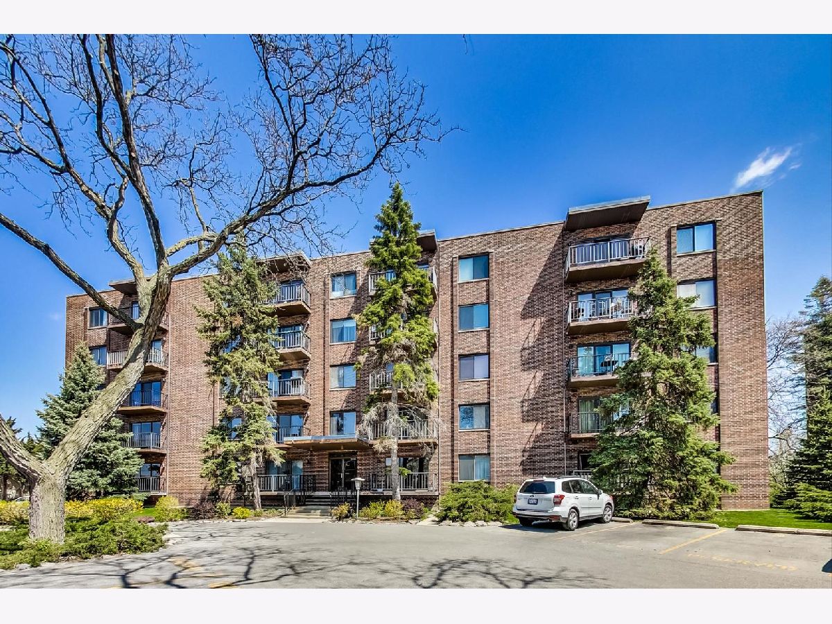 Condos & Townhomes Sold Forest Towers Chicago Illinois, 6525 Nashville