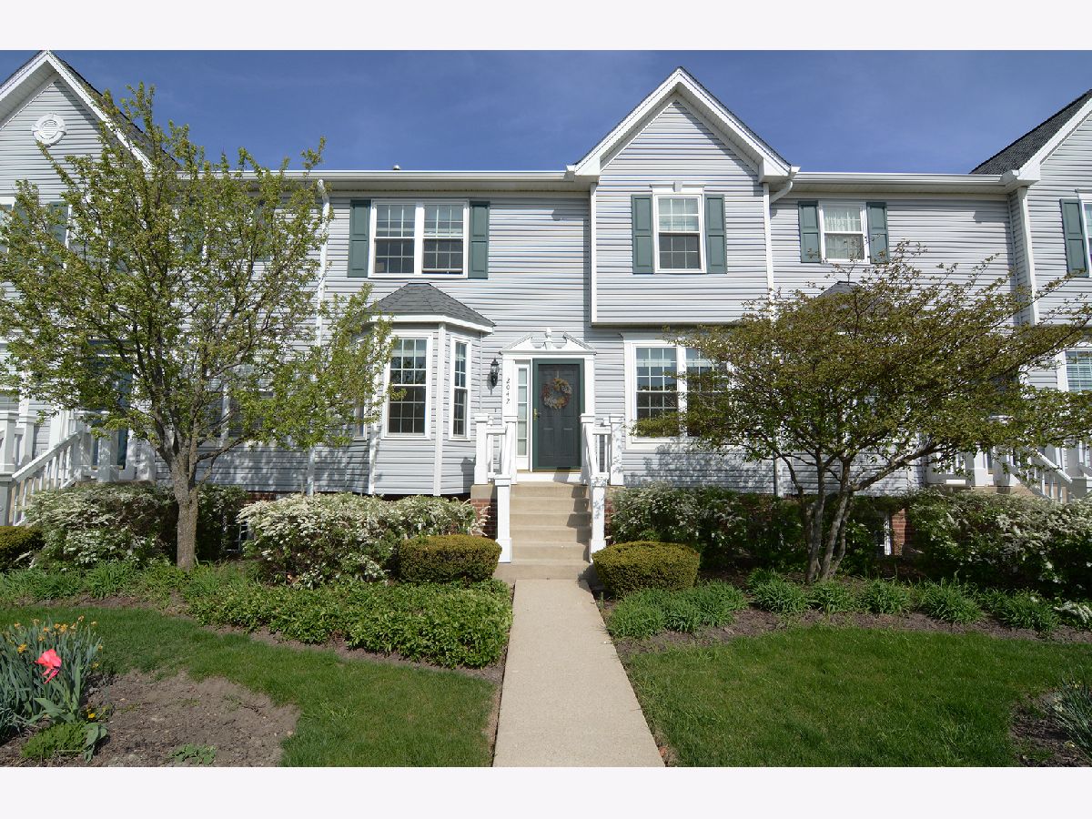 Townhomes Sold Kirkland Chase Townhomes Batavia Illinois, 2042 Peterson