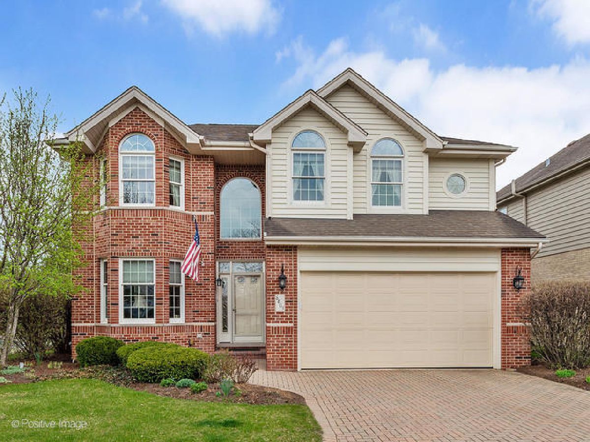Homes Sold Breton Lakes Willowbrook Illinois, 6403 Breton Lakes