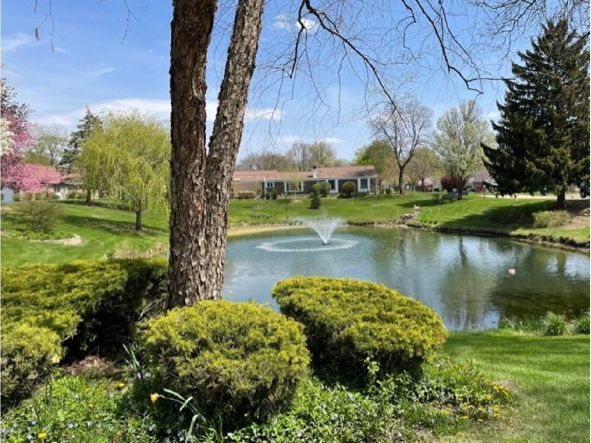 Townhomes Sold Dartmouth Village Wheaton Illinois, 1052 Dartmouth