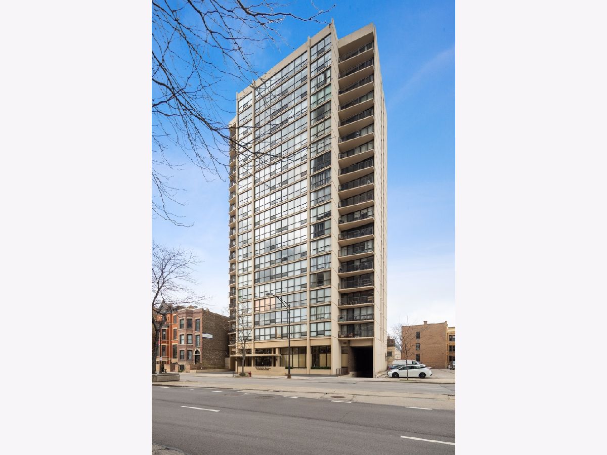 Condominiums Sold Lasalle Terrace Condominiums Chicago Illinois, 1540 La Salle