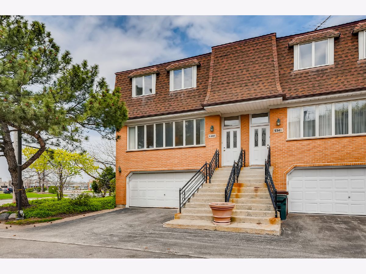 Townhomes Sold Kingston Estates Skokie Illinois, 5344 Lunt