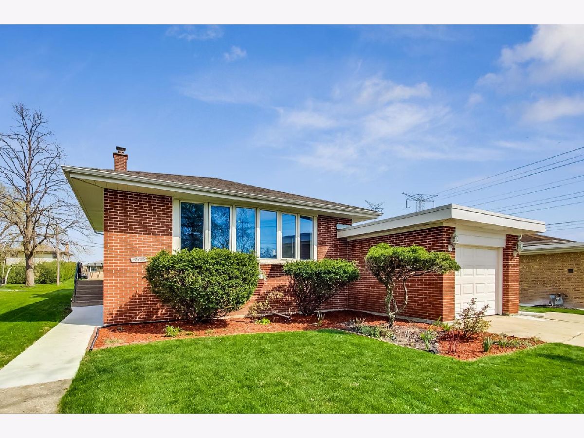 Condominiums & Homes Sold Morton Grove Estates Morton Grove Illinois, 9113 Belleforte