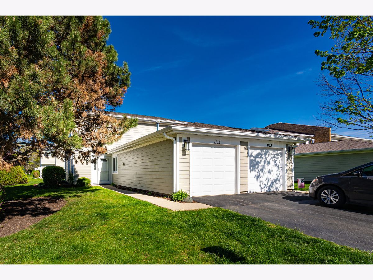 Townhomes Sold Amber Ridge Palatine Illinois, 1135 Potomac