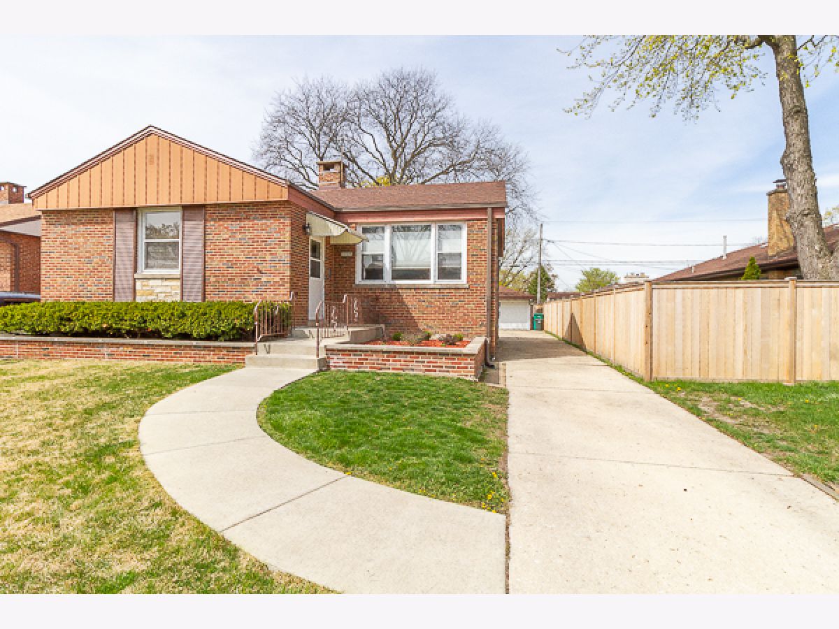 Homes Sold Nixon Westchester Illinois, 1408 Newcastle