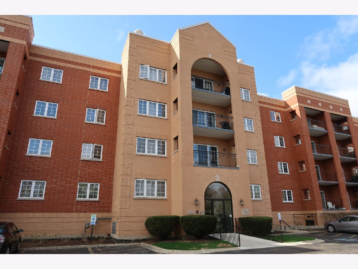 Condominiums Sold Miramonte Pointe Palatine Illinois, 59 Hale