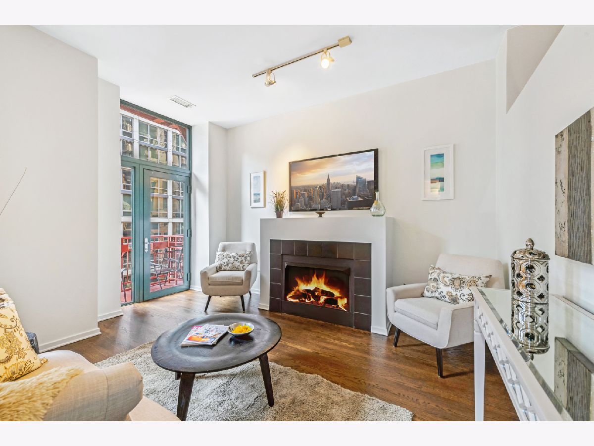 Condominiums Sold Concord At City Center Chicago Illinois, 208 Washington
