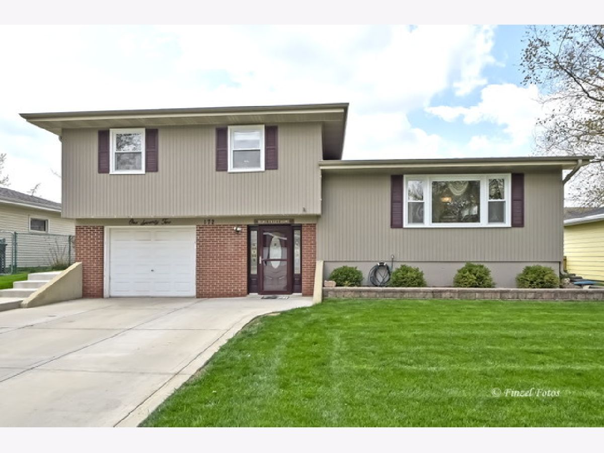 Homes Sold Lexington Highlands South Elgin Illinois, 172 Bunkerhill