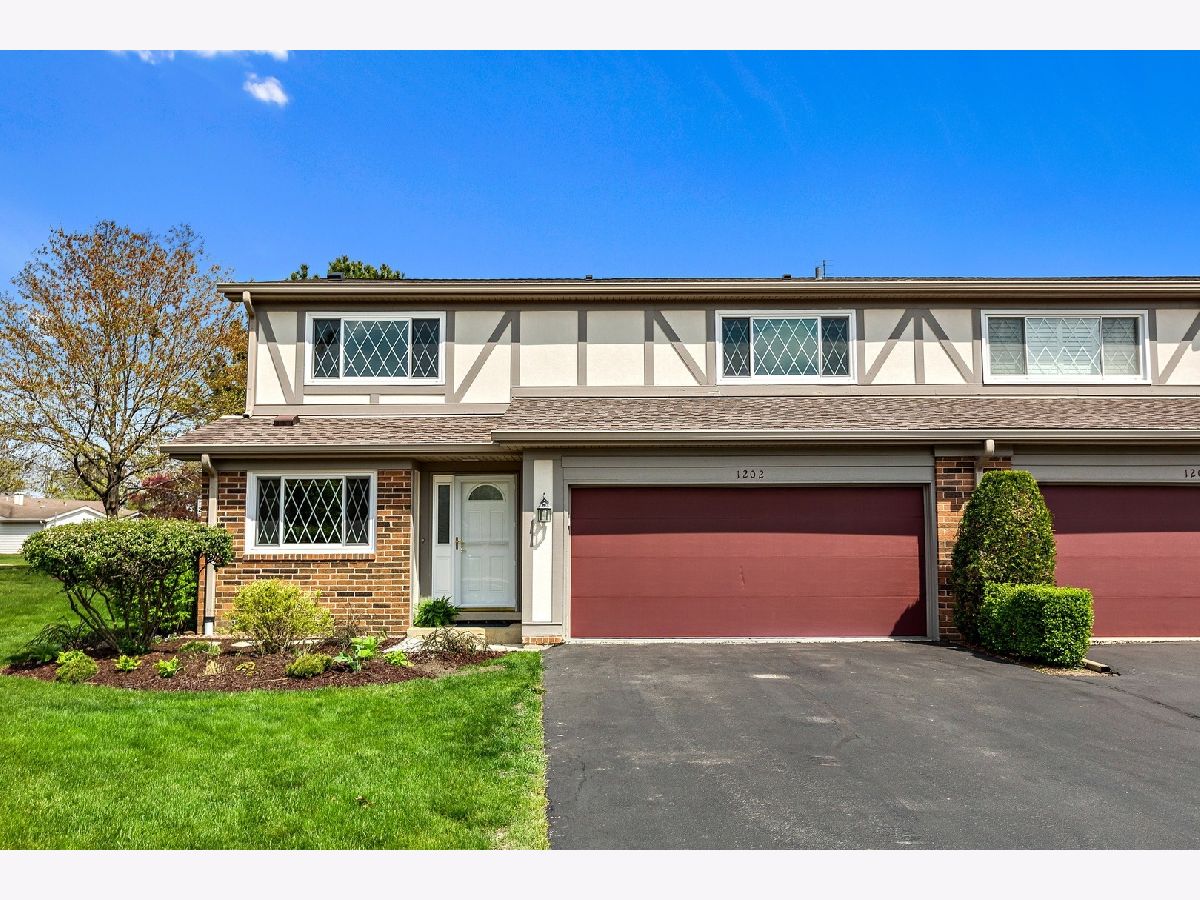 Townhomes & Condos Sold Libertyville Ridge Libertyville Illinois, 1202 Garfield