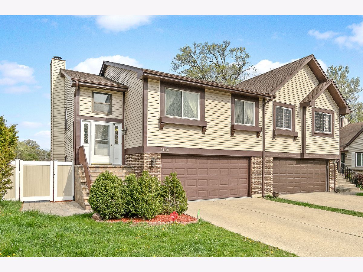Townhomes Sold Malibu Wheeling Illinois, 1488 Chippewa