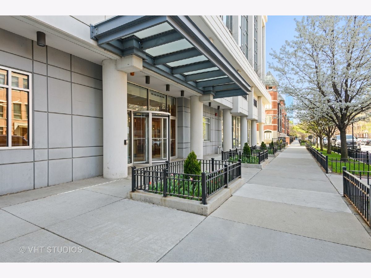 Condominiums Sold Adler Place Chicago Illinois, 1629 Prairie