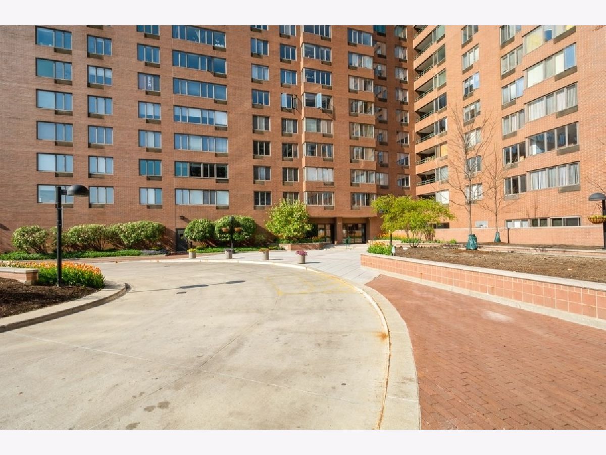 Condos & Townhomes Rented The Terraces Chicago Illinois, 801 Plymouth