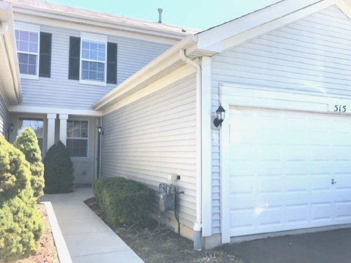 Homes & Townhomes Rented Lakewood Grove Round Lake Illinois, 515 Kristina