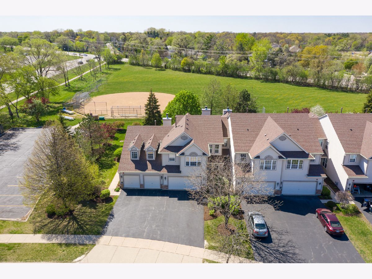 Homes & Townhomes & Condos Sold Wicklow Village Lake Zurich Illinois, 833 March