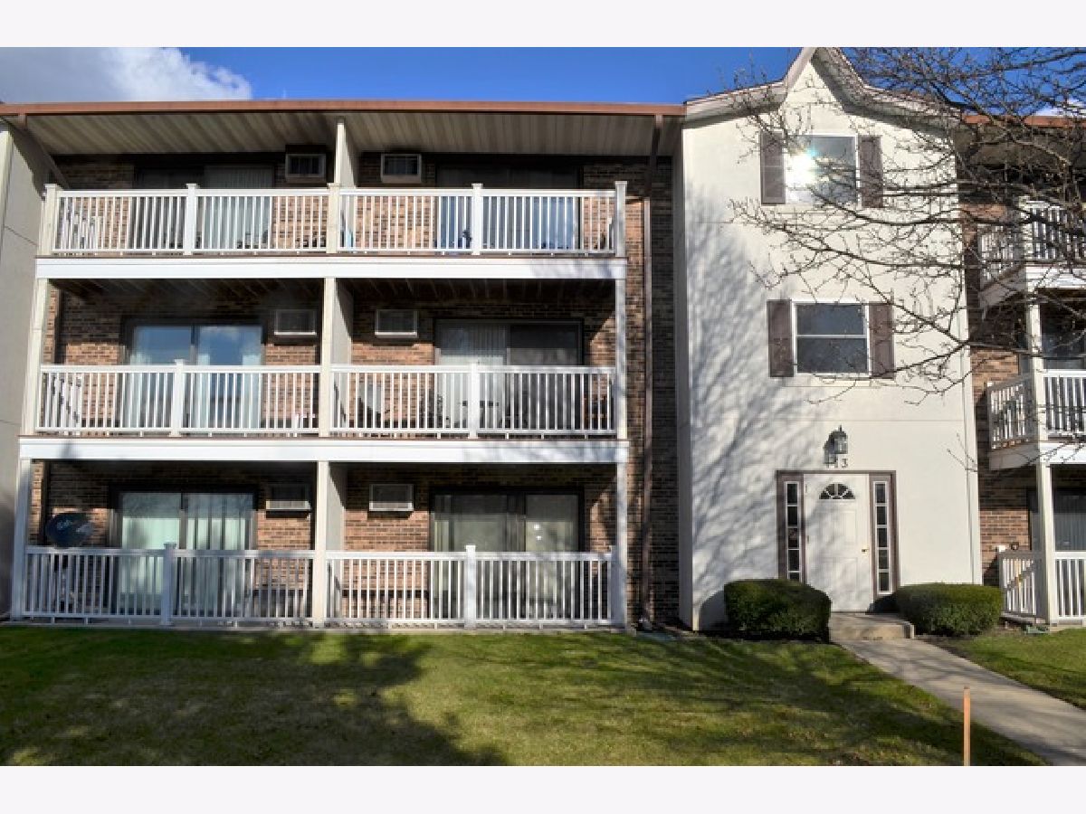 Condominiums Rented Willows Of Fox Valley Aurora Illinois, 113 Gregory
