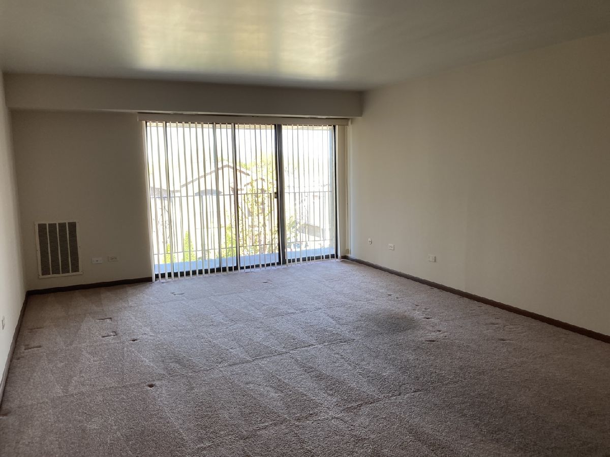 Condominiums Sold Lawrence Point Norridge Illinois, 7650 Lawrence
