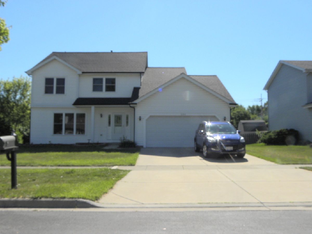 Homes Sold Kingsport Ridge Carol Stream Illinois, 584 Stuart
