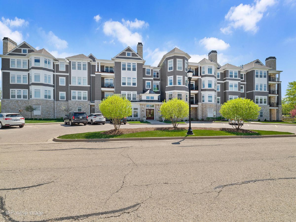 Hamptons Of Hinsdale Hinsdale IL, Condos & Townhomes For Sale & For