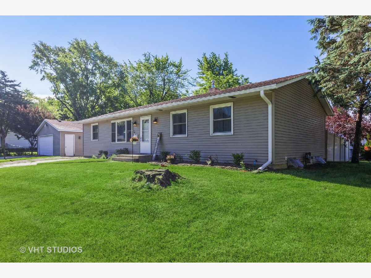 Homes & Condos & Townhomes Sold Sheffield Green Belvidere Illinois, 1114 10th