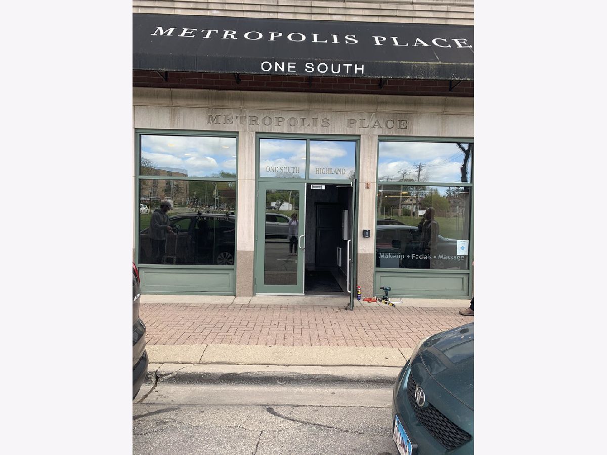 Condominiums Rented Metropolis Arlington Heights Illinois, 1 Highland