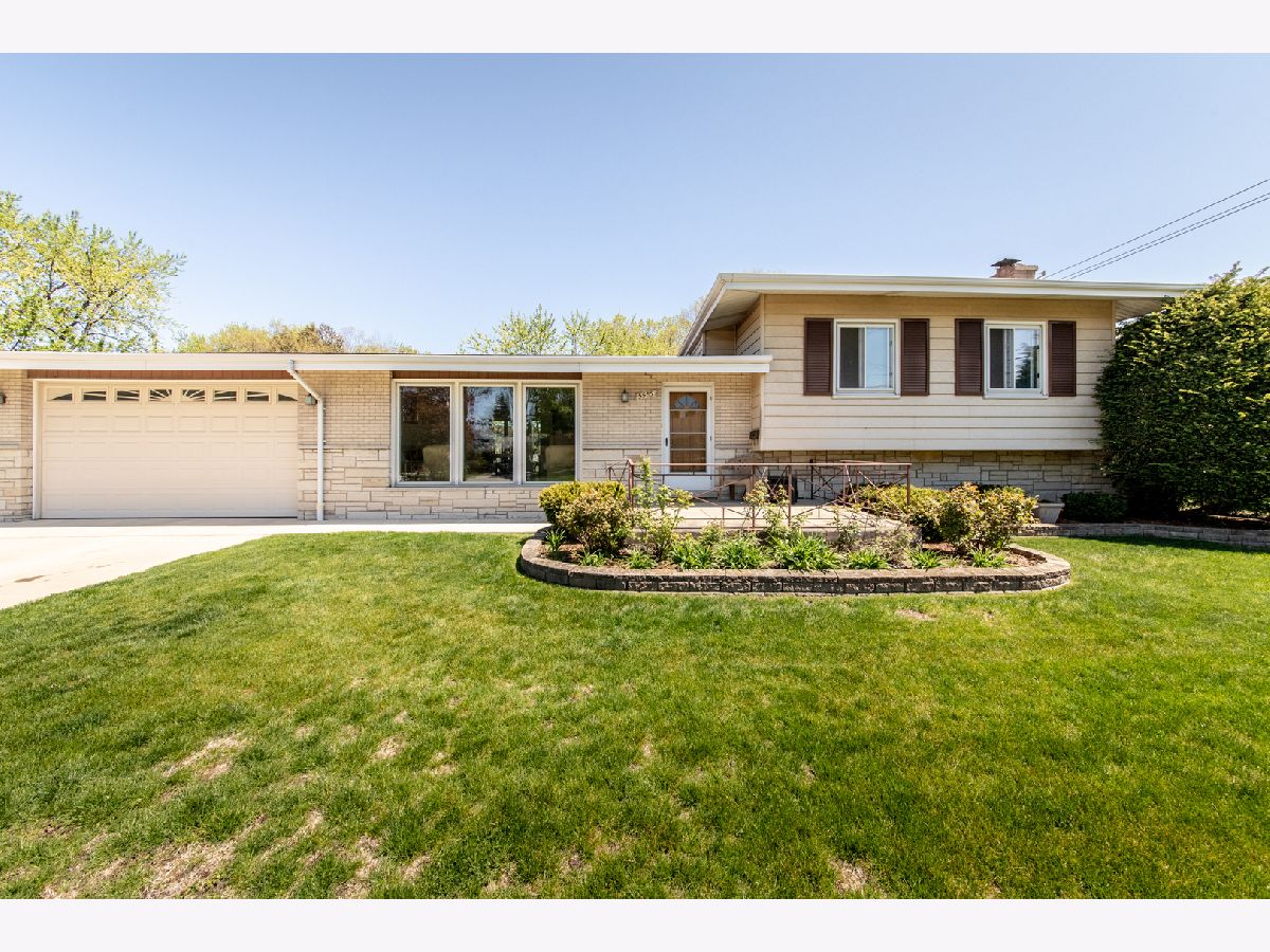  Sold Norwood Park Township Illinois, 5585 Prospect