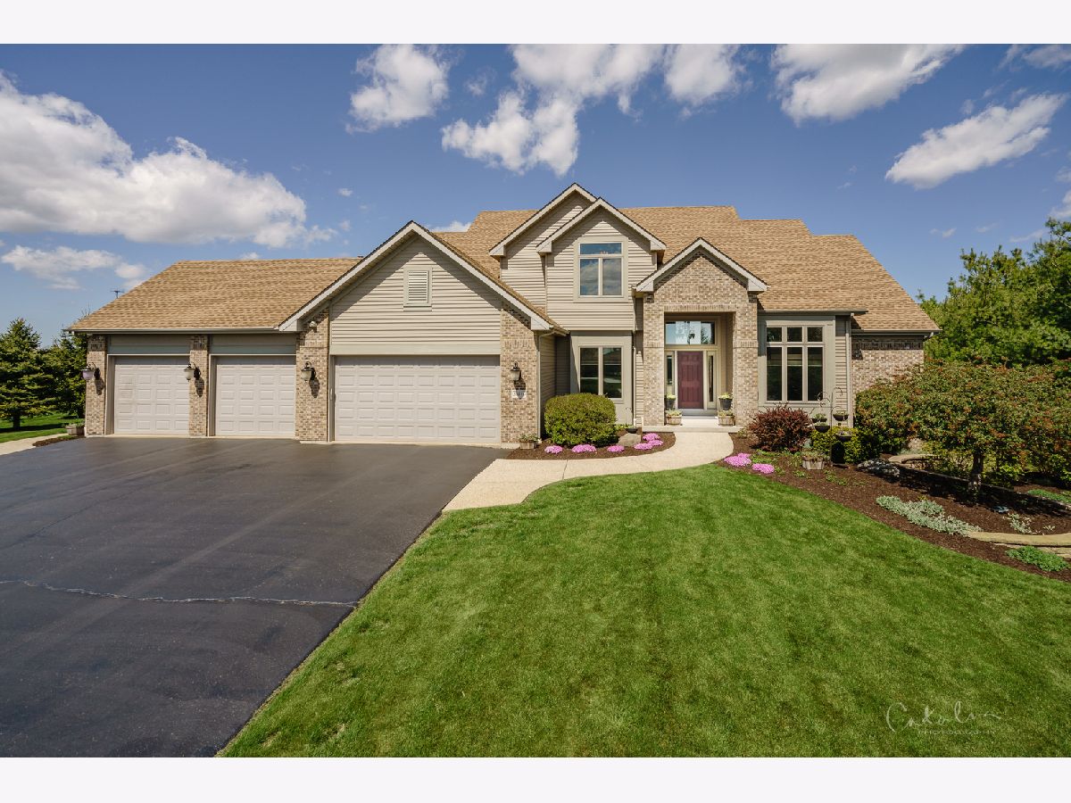 Homes Sold Forest Ridge Spring Grove Illinois, 10416 Sequoia