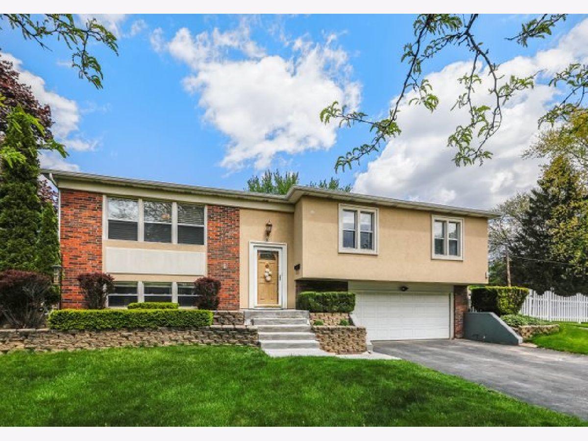 Homes Sold Forest Edge Woodridge Illinois, 2912 Parkwood