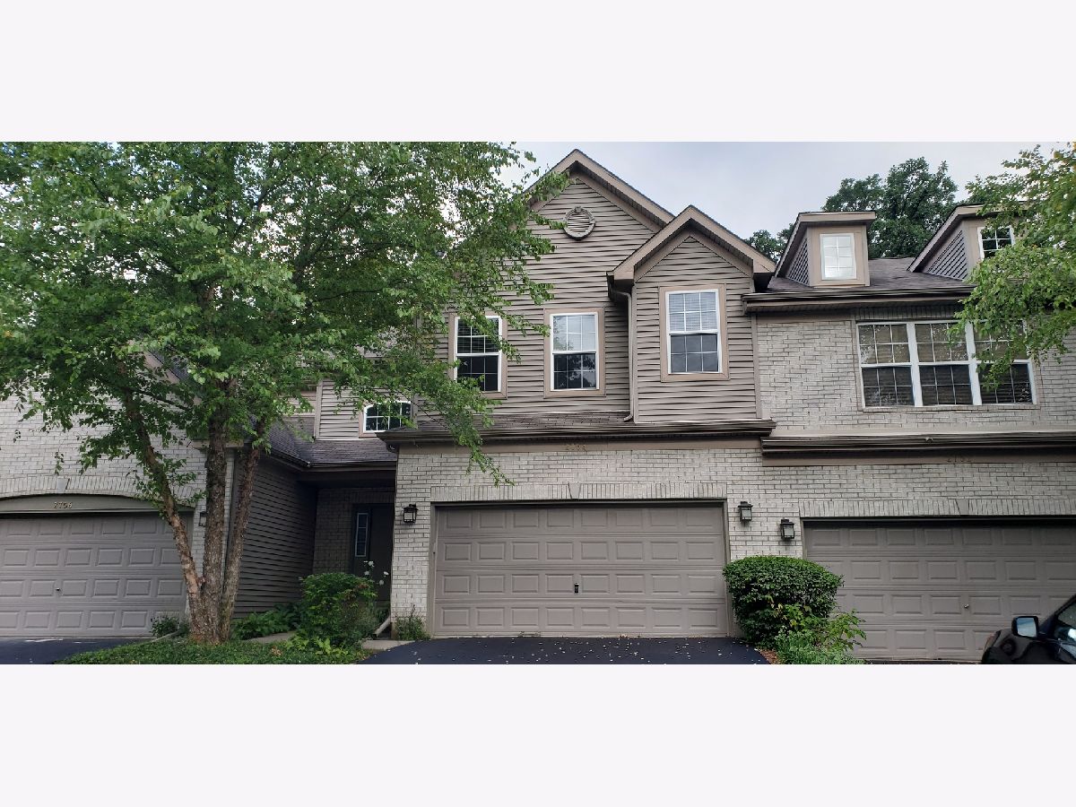 Townhomes & Condos Rented Cobblestone Woods Crystal Lake Illinois, 2754 Granite
