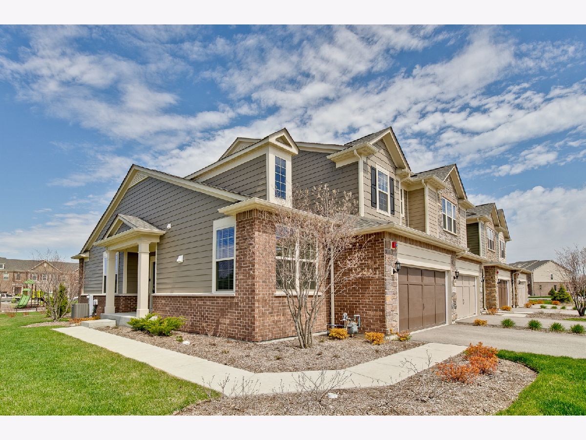 Condos & Townhomes Sold Camberley Club Lincolnshire Illinois, 257 Belmont