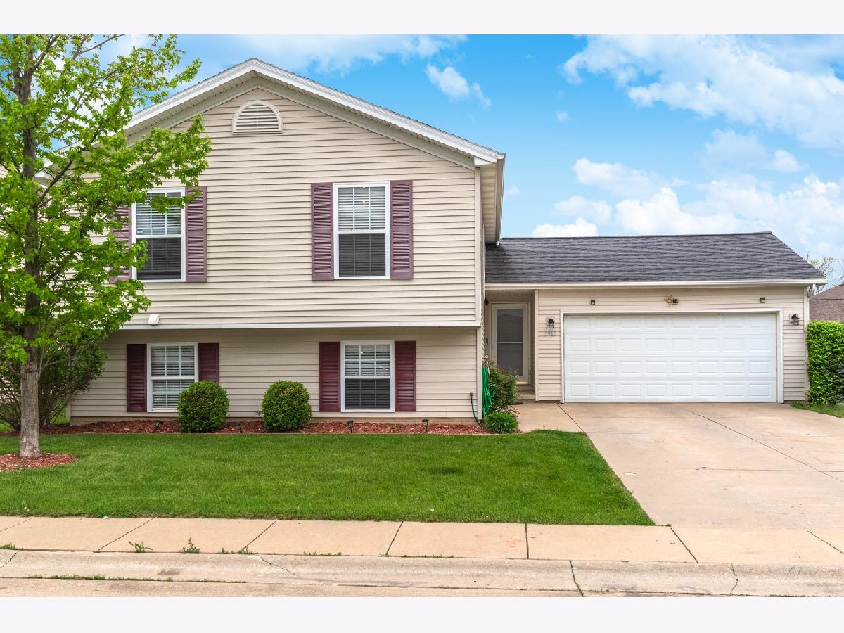 Homes & Condos & Townhomes Sold Beich Place Bloomington Illinois, 3915 Bluebell
