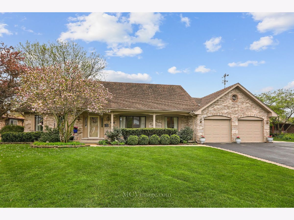 Homes Sold Oak Valley Homer Glen Illinois, 12717 Beaver Den