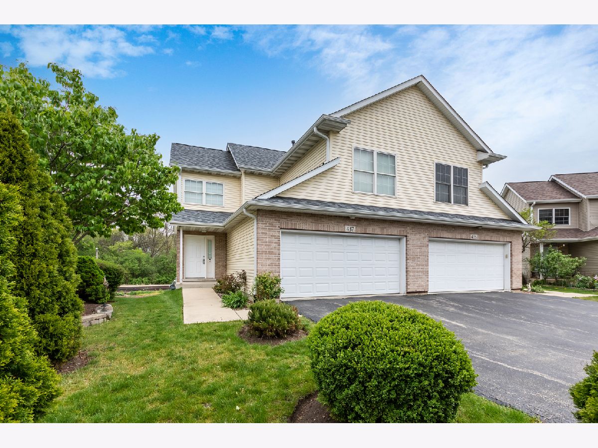 Townhomes Sold Kammes Court West Chicago Illinois, 437 Kammes