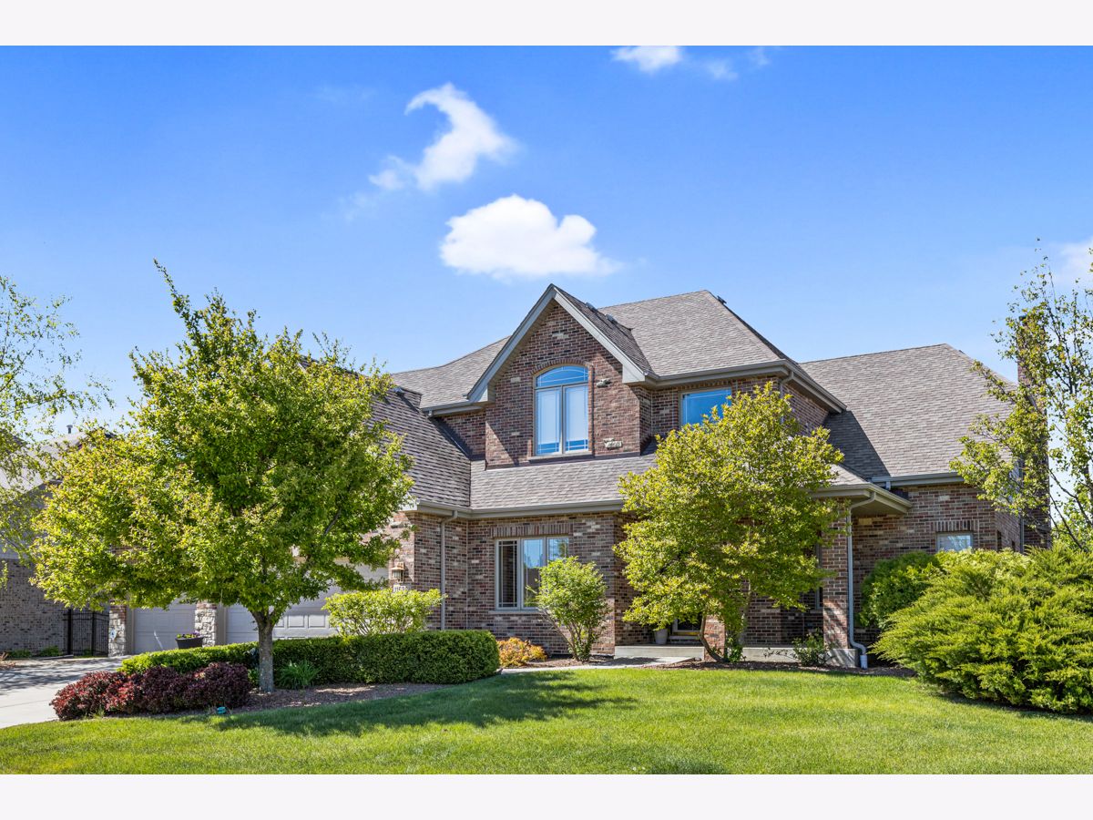 Homes Sold Misty Falls Frankfort Illinois, 11536 Amhearst