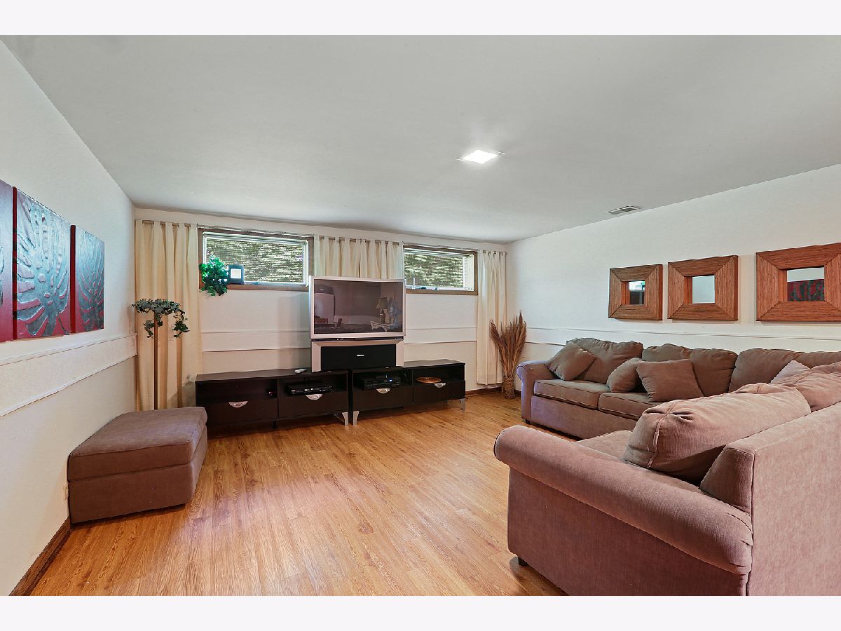 Homes Sold Navajo Gardens Palos Heights Illinois, 5835 127th