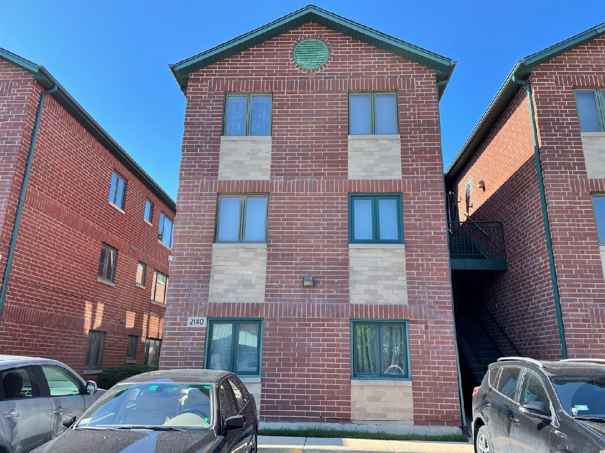 Townhomes & Condos & Homes Rented Armour Square Chicago Illinois, 2140 China