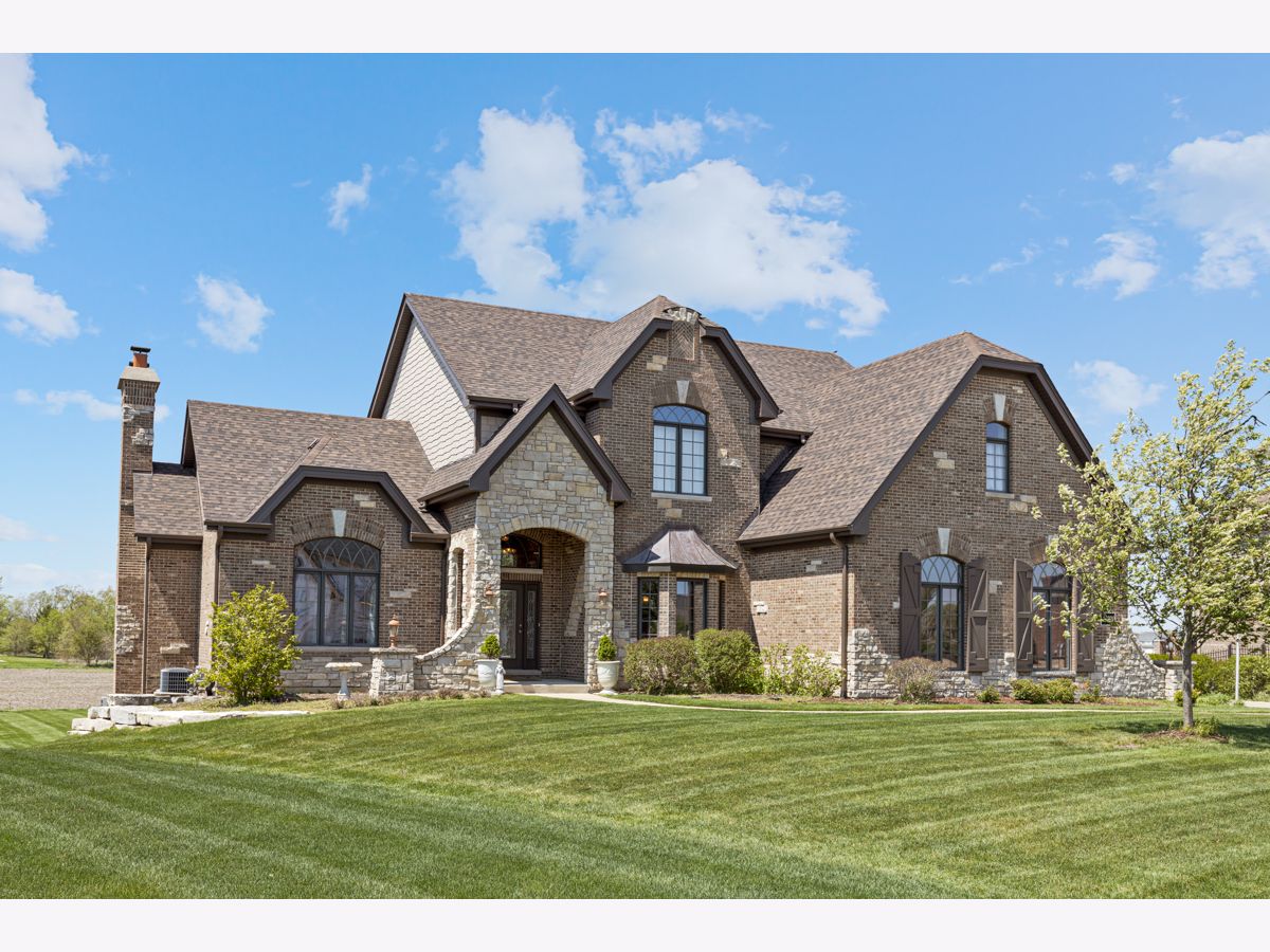 Homes Sold Five Oaks Frankfort Illinois, 23228 Sunburst