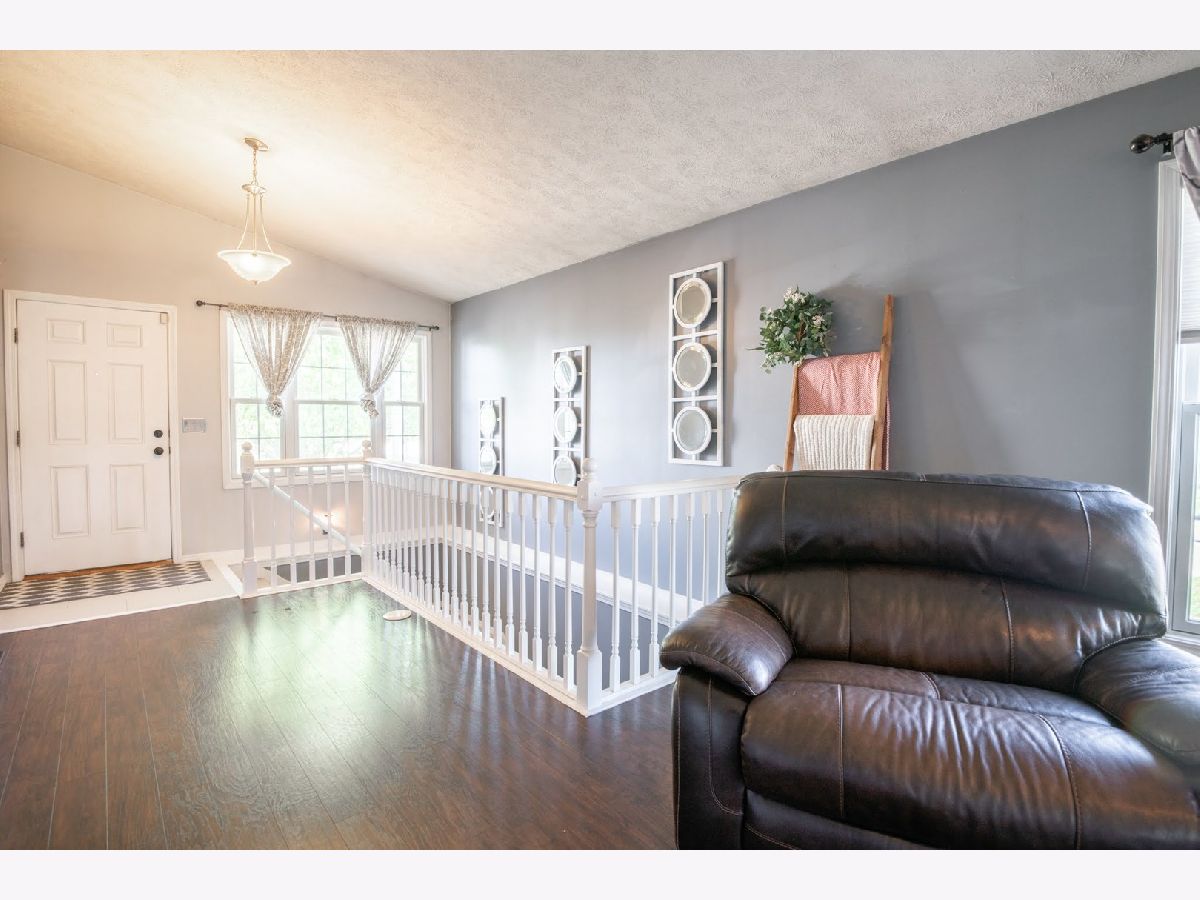Homes & Condos & Townhomes Sold Mcgraw Park Bloomington Illinois, 1127 Wanda
