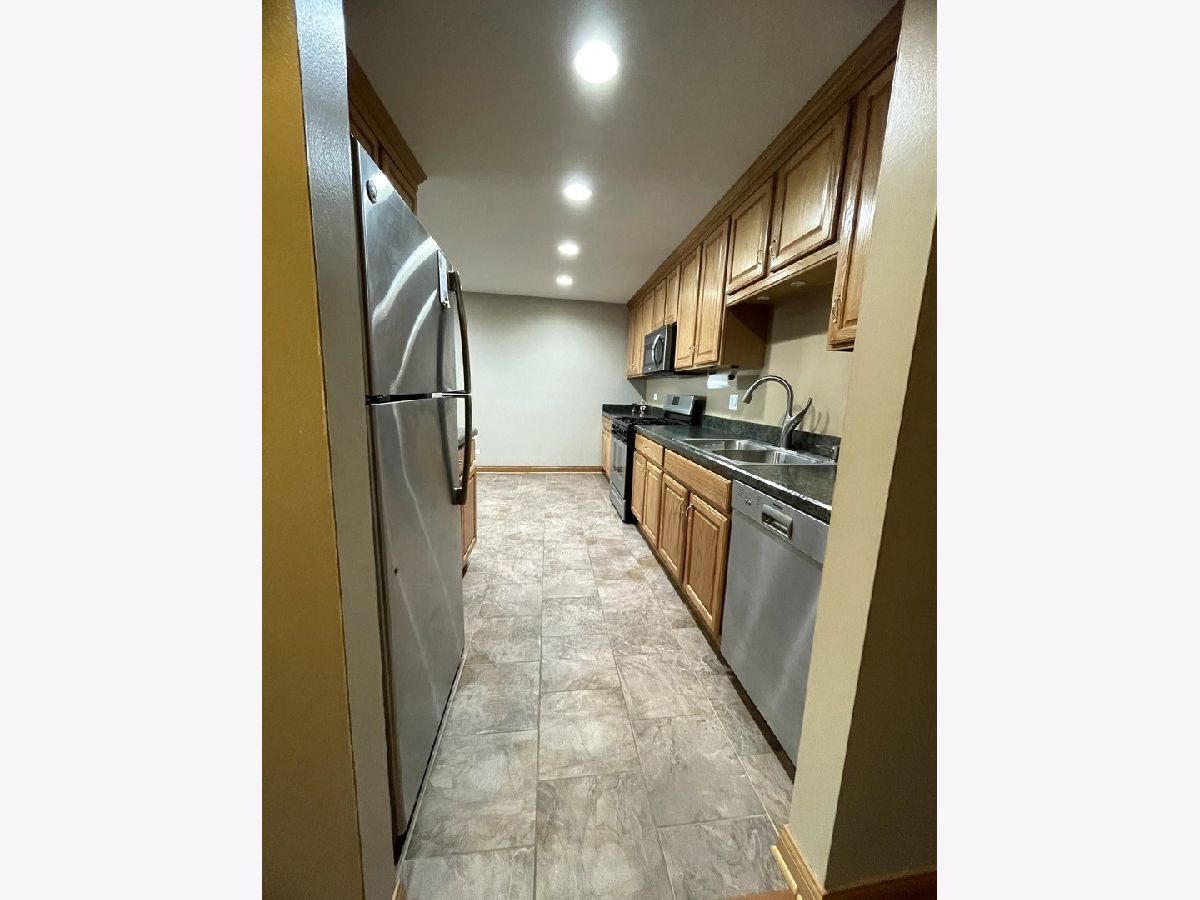 Condominiums Rented Chateau Mill Addison Illinois, 239 Mill