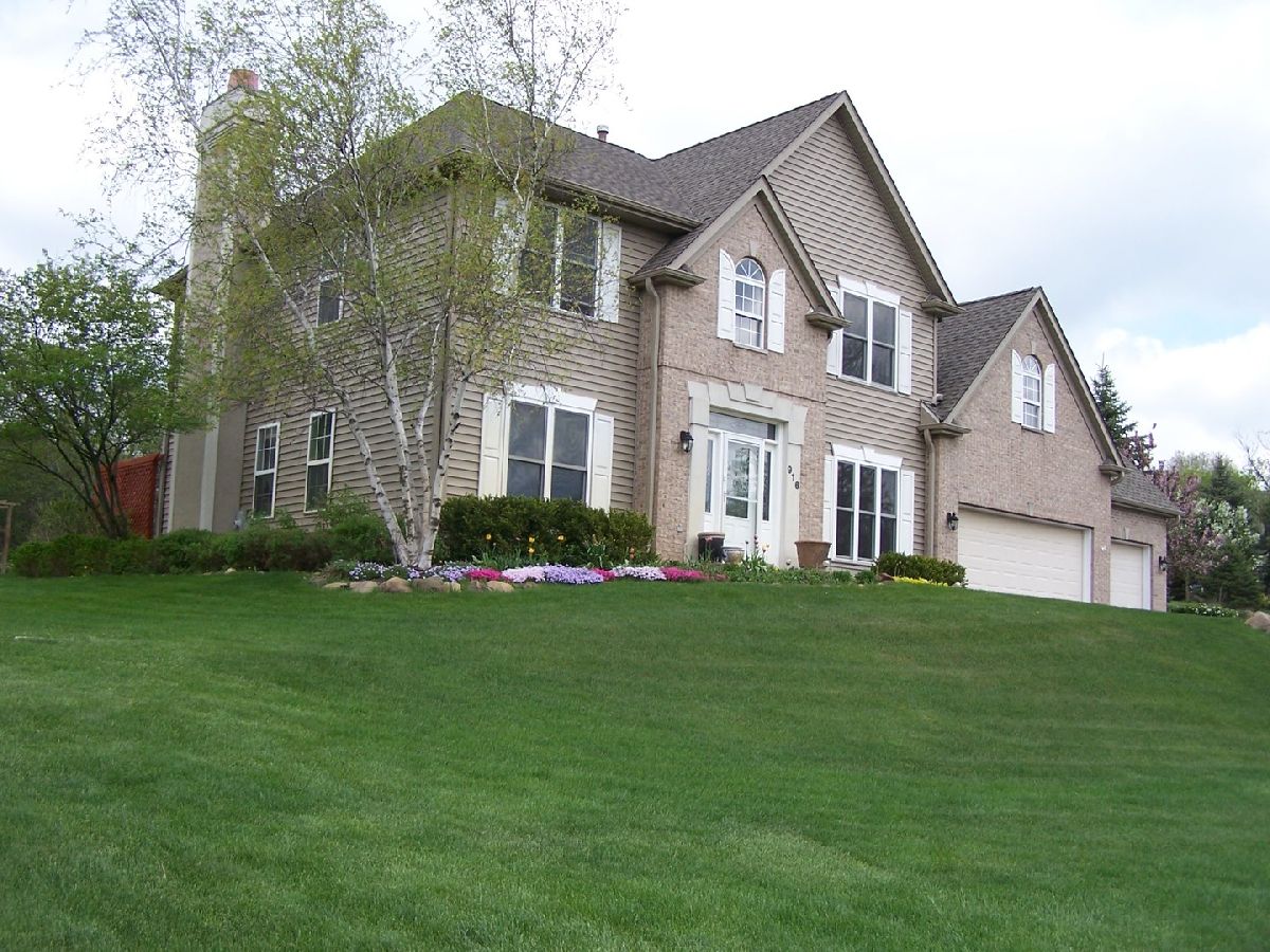 Homes Sold Burning Tree Mchenry Illinois, 916 Silver Glen