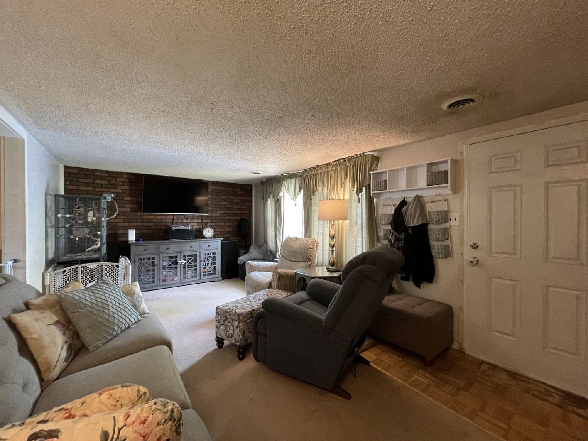 Homes Sold Richland Crest Hill Illinois, 2304 Greengold