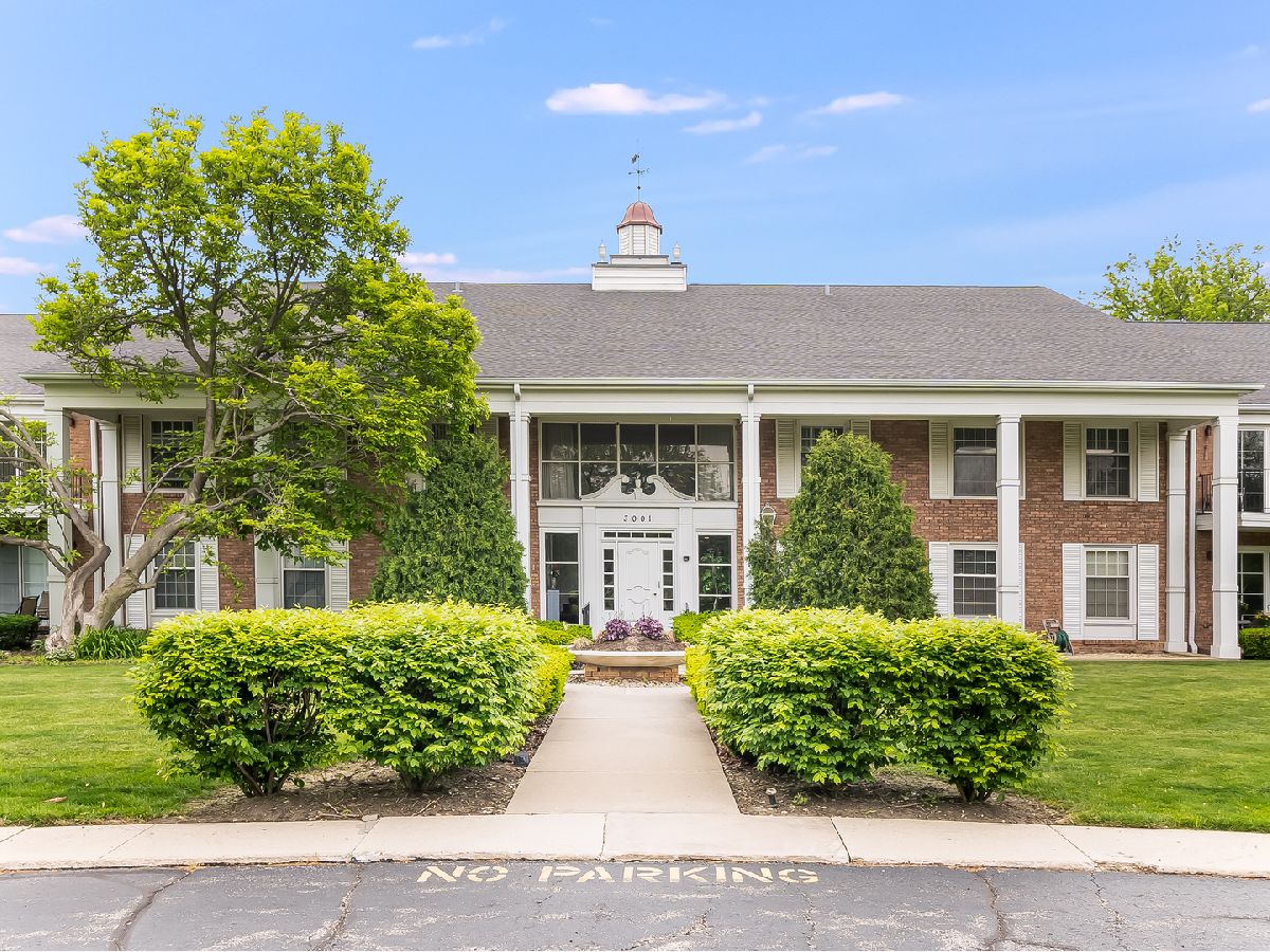 Condos & Townhomes Sold Heritage Manor Joliet Illinois, 3001 Heritage