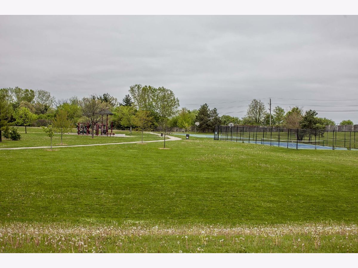 Homes Sold Greenbrier Park Crystal Lake Illinois, 712 Juniper