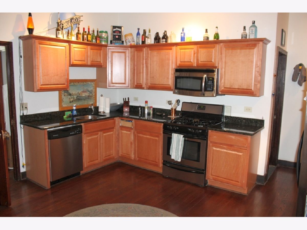 Condos & Townhomes Rented Clybourn Corridor Chicago Illinois, 1631 Halsted