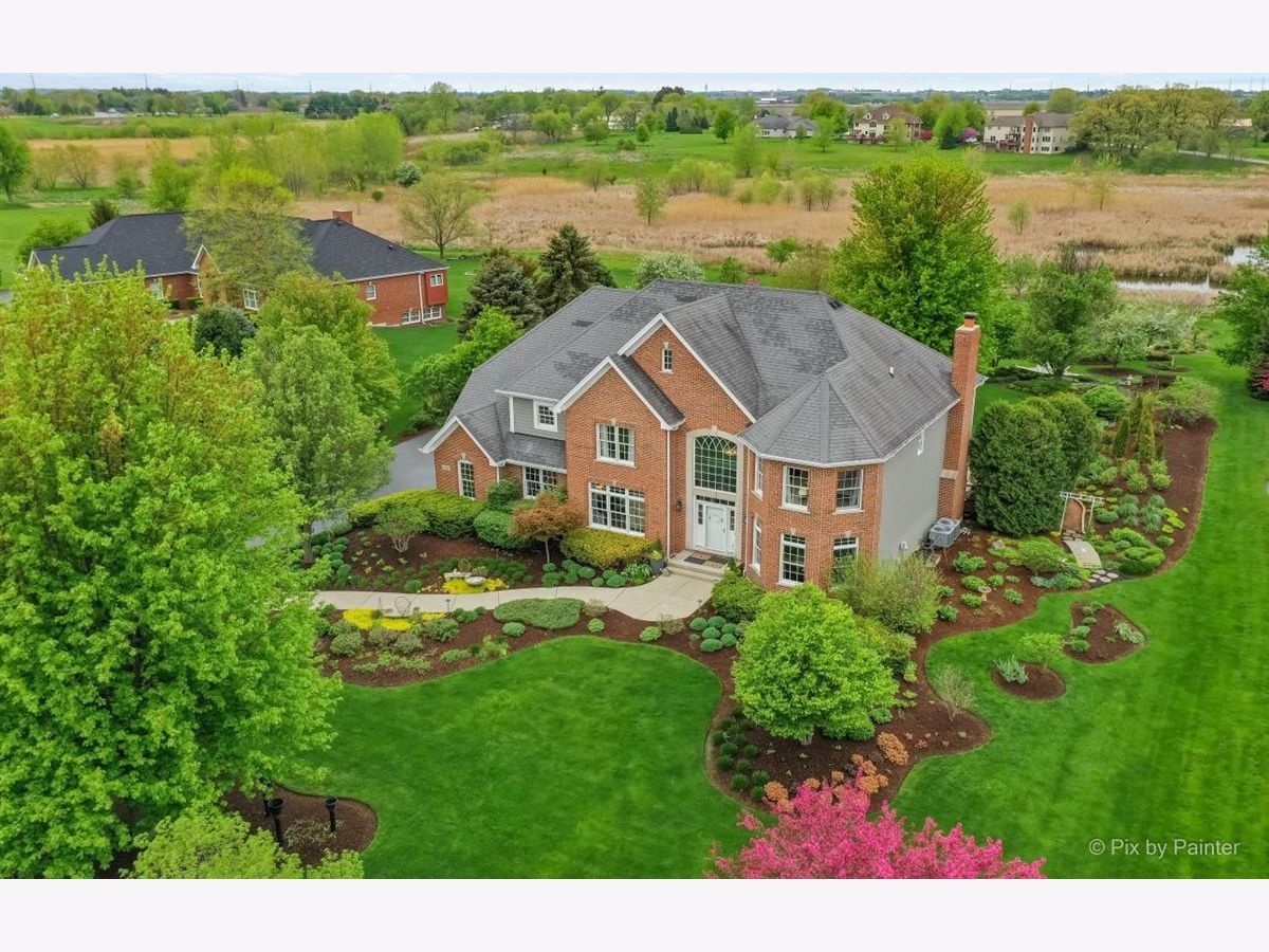 Homes Sold Stonecrest Elgin Illinois, 11N600 Hunter