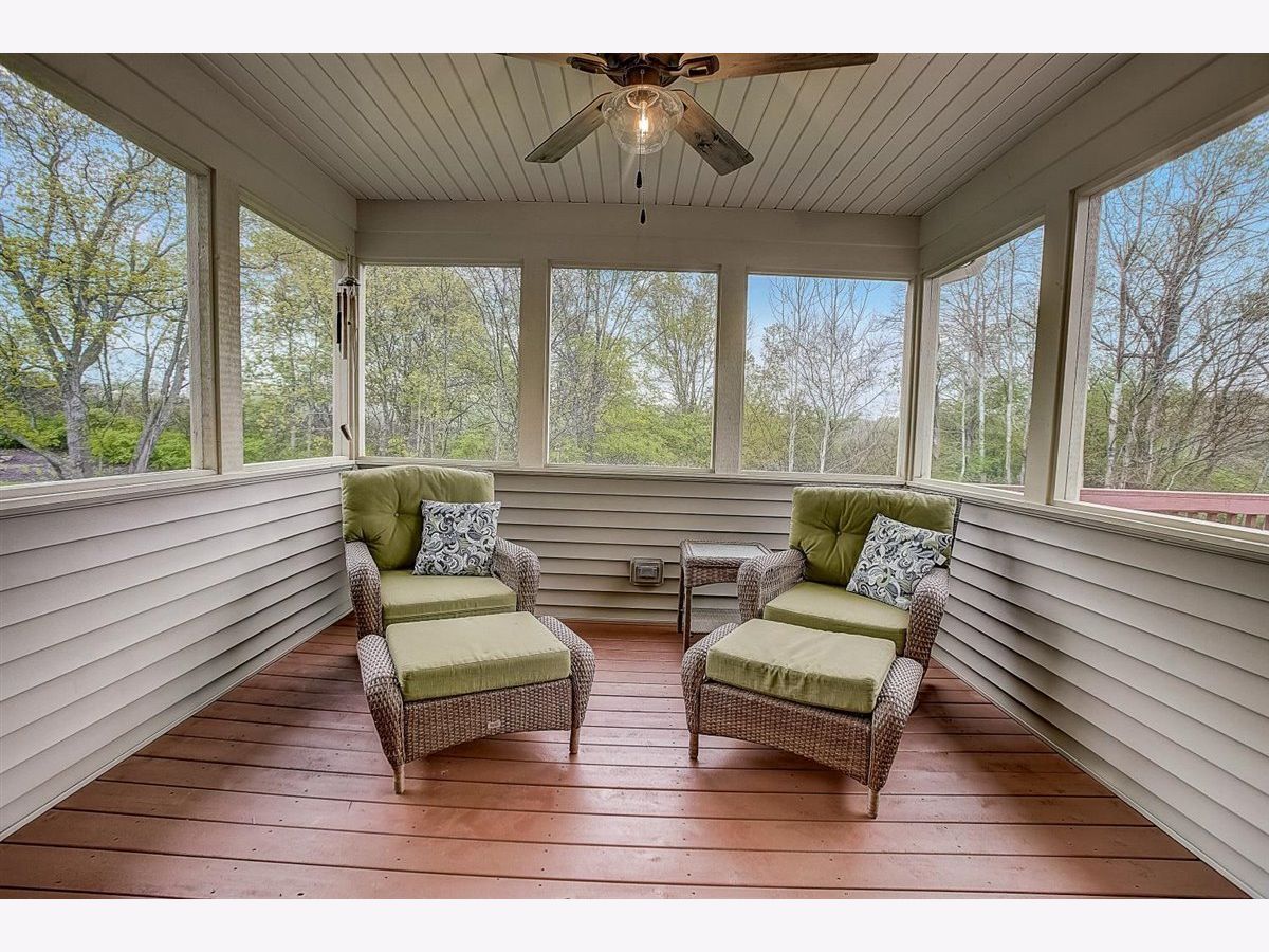 Homes Sold Shadowood Bull Valley Illinois, 9220 Pine Needle