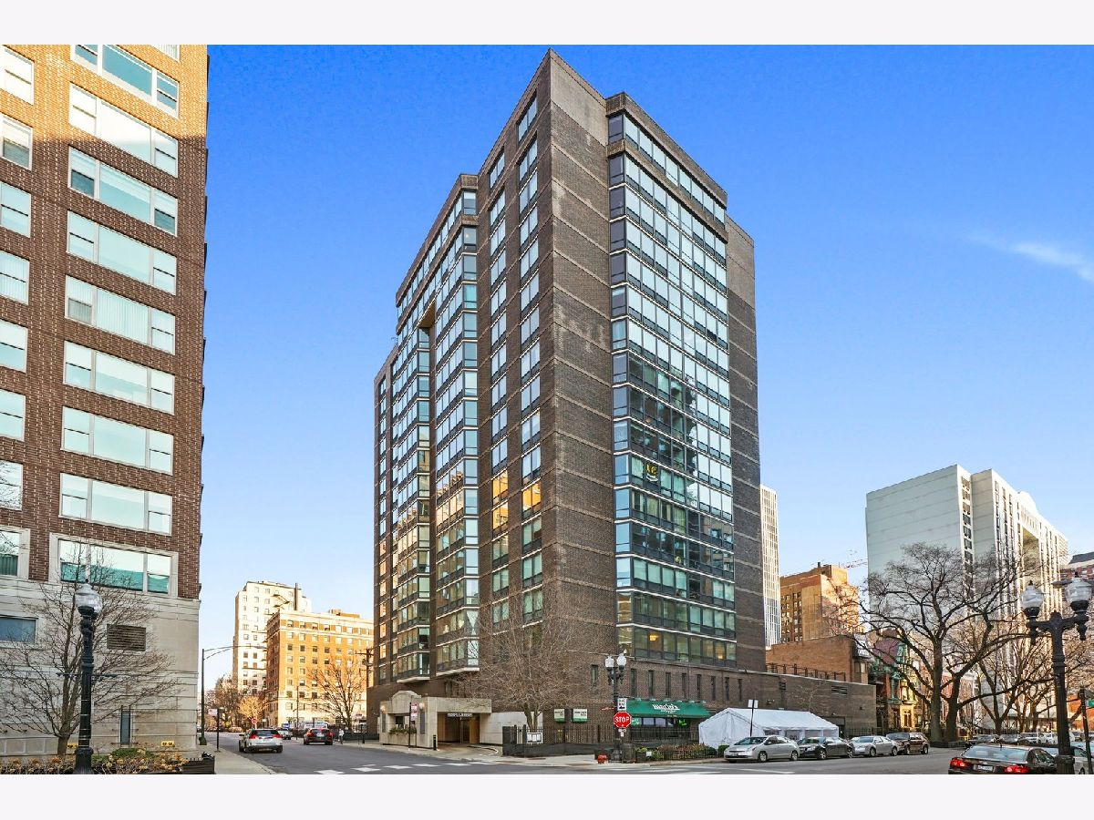 Condominiums Sold Hanover House Chicago Illinois, 21 Goethe