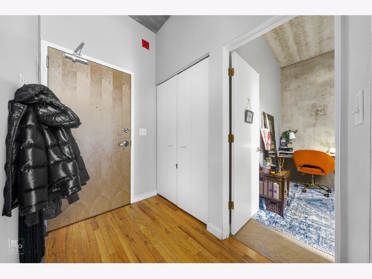 Condominiums Rented 630 Franklin Chicago Illinois, 630 Franklin