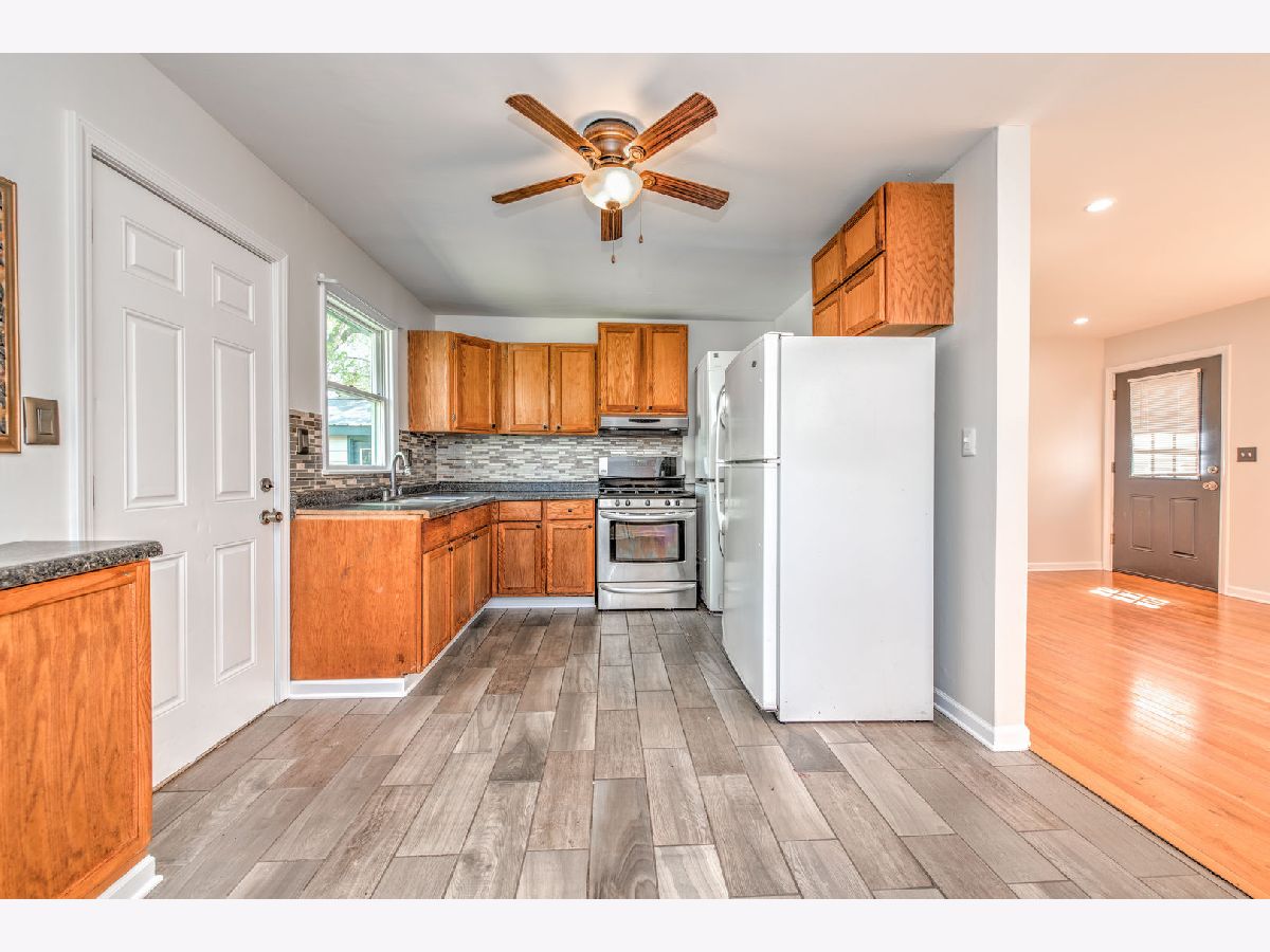 Homes Sold J L Shaws Spring Grove Illinois, 38471 7th
